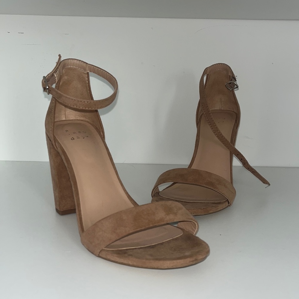 A New Day tan heels